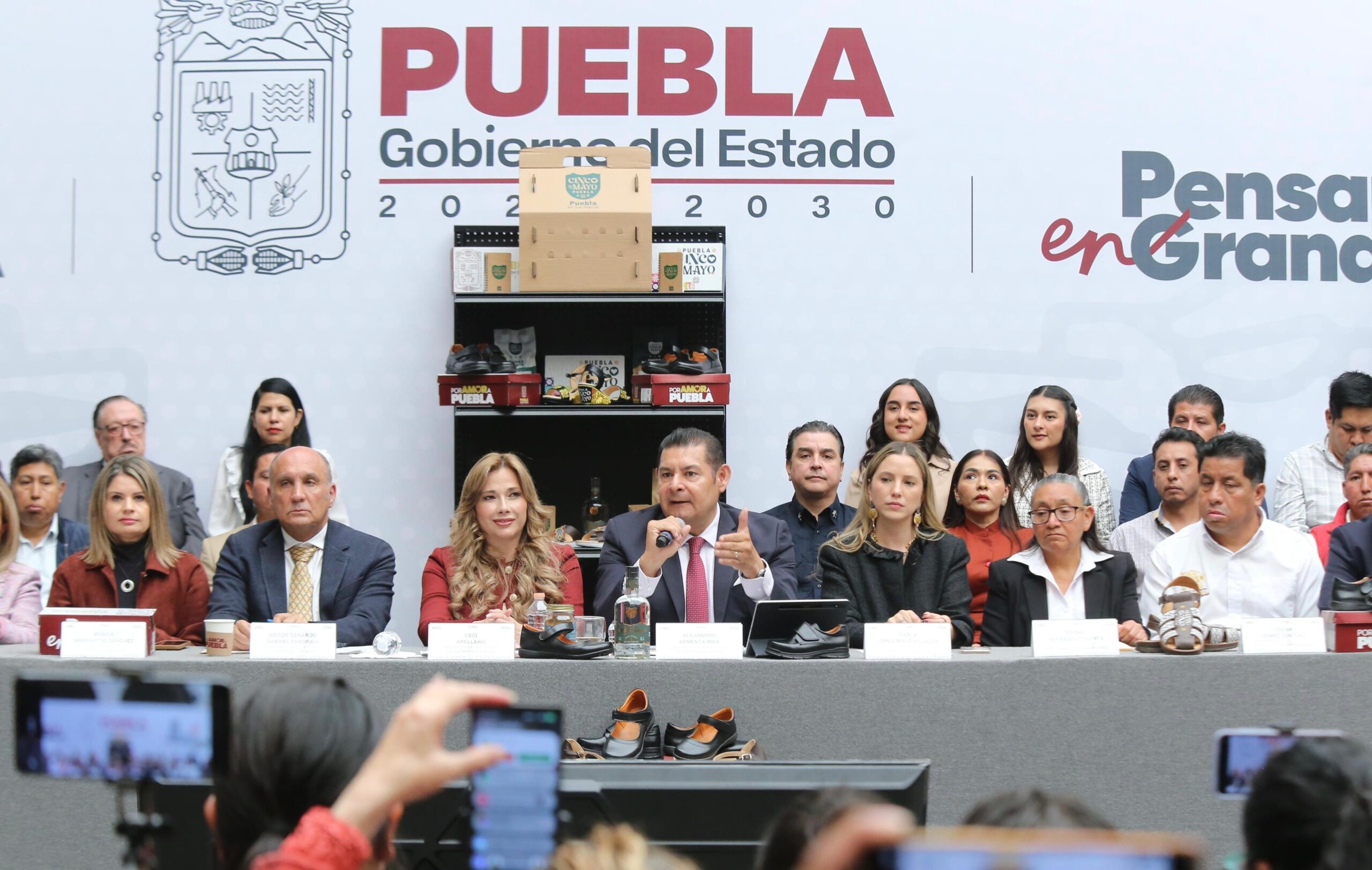 Renace en Puebla industria del calzado, sueño hecho realidad que genera riqueza comunitaria
