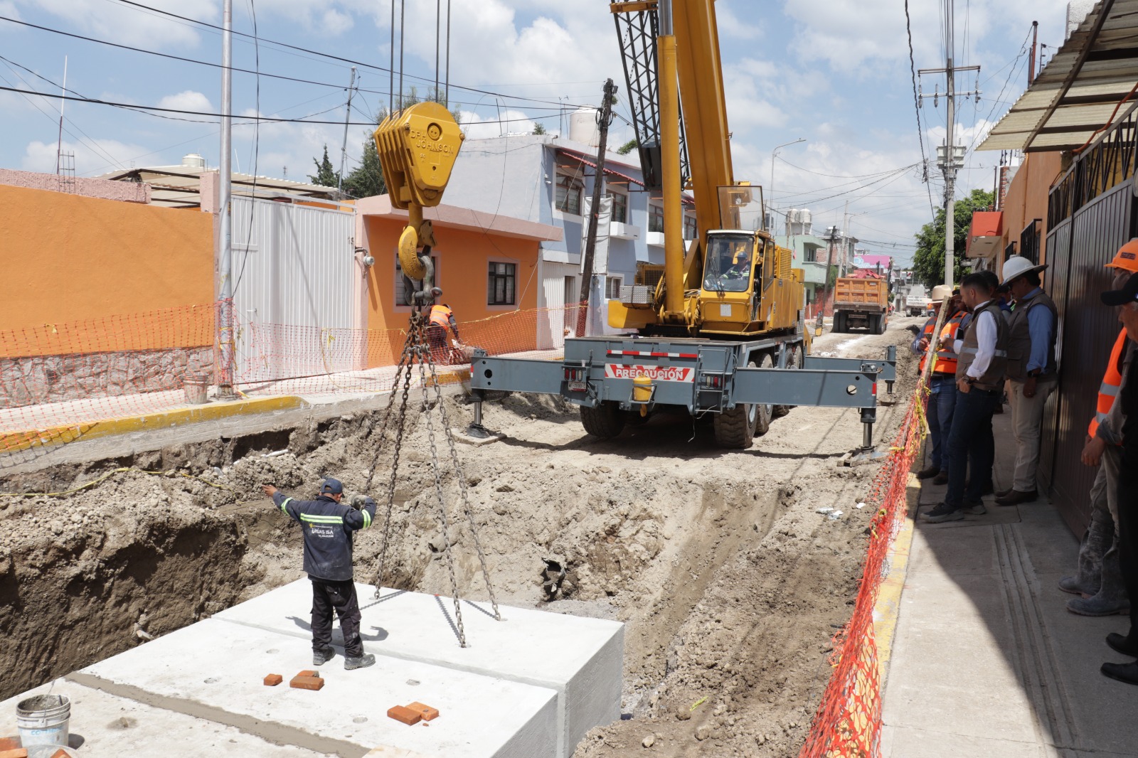 Avanza Gobierno de la Ciudad con la construcción del Colector Pluvial en la colonia Vista Hermosa Álamos