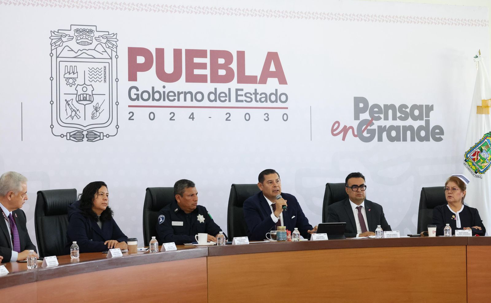 Protege gobierno estatal a familias poblanas con Campaña de Vacunación Invernal