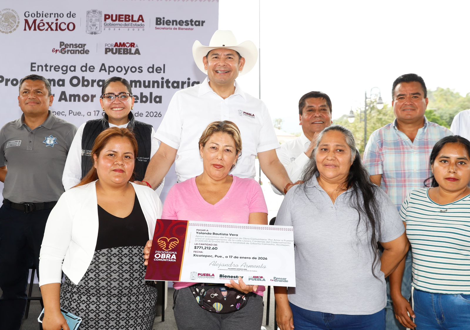 Con obra comunitaria Gobierno de Puebla combate rezados en educación, seguridad e infraestructura 