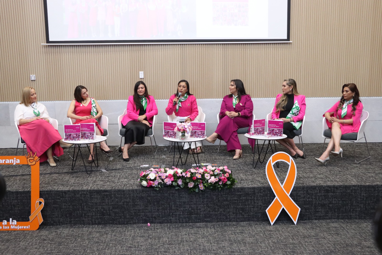 Fortalece Congreso del Estado el diálogo sobre liderazgo femenino con presentación de libro