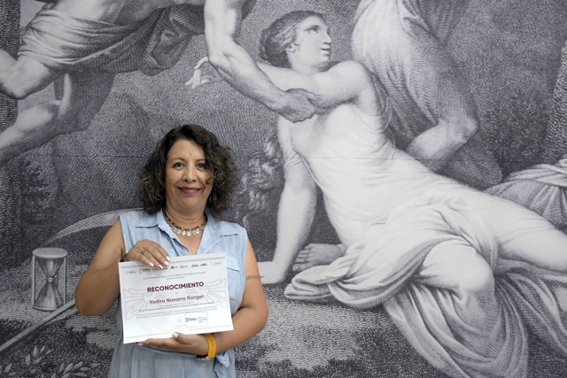 Recibe la Dra. Yadira Navarro Rangel, académica de la BUAP, reconocimiento del SECIHTI