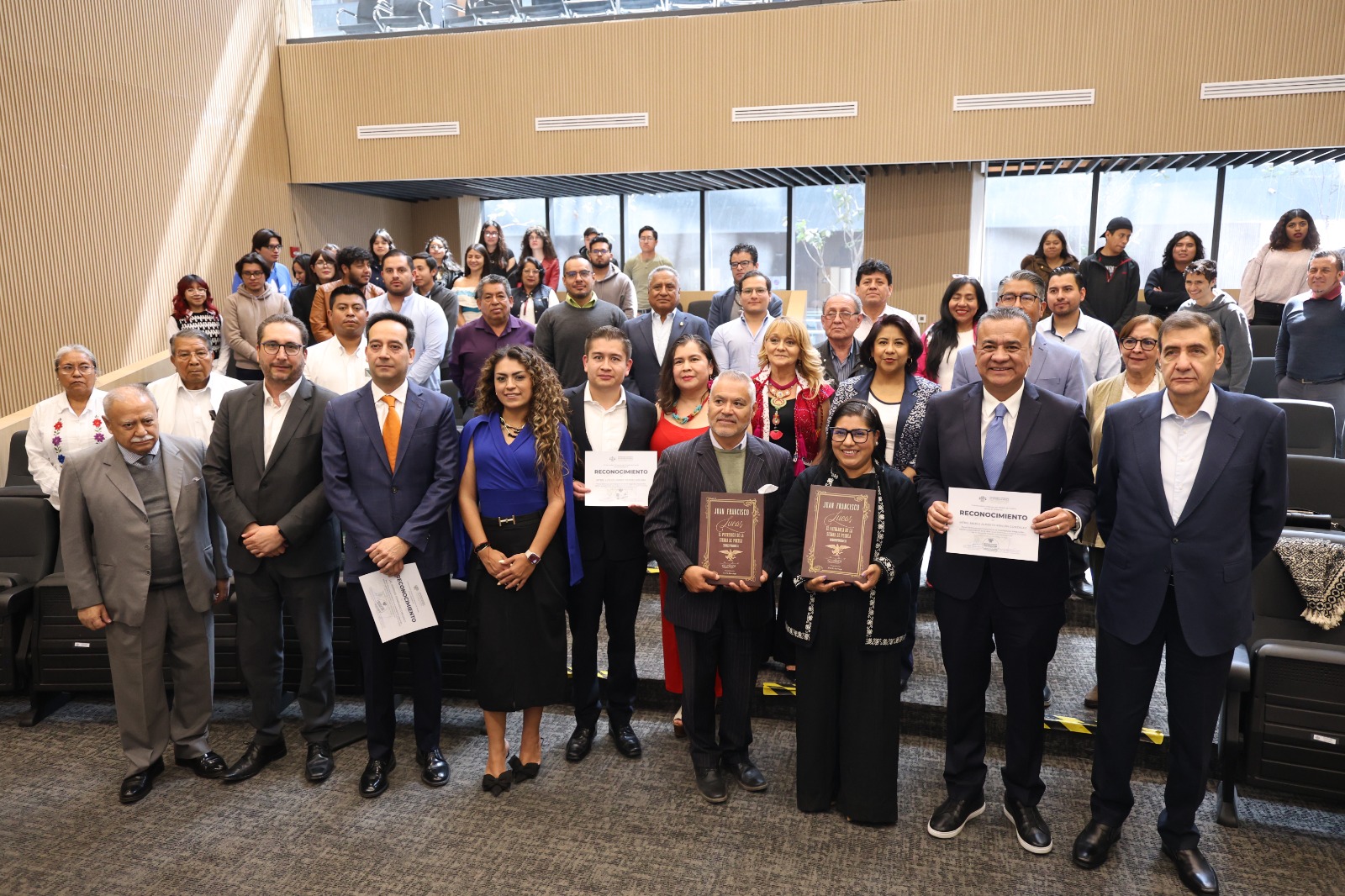 Analizan en el Congreso el papel de Juan Francisco Lucas en la historia de Puebla