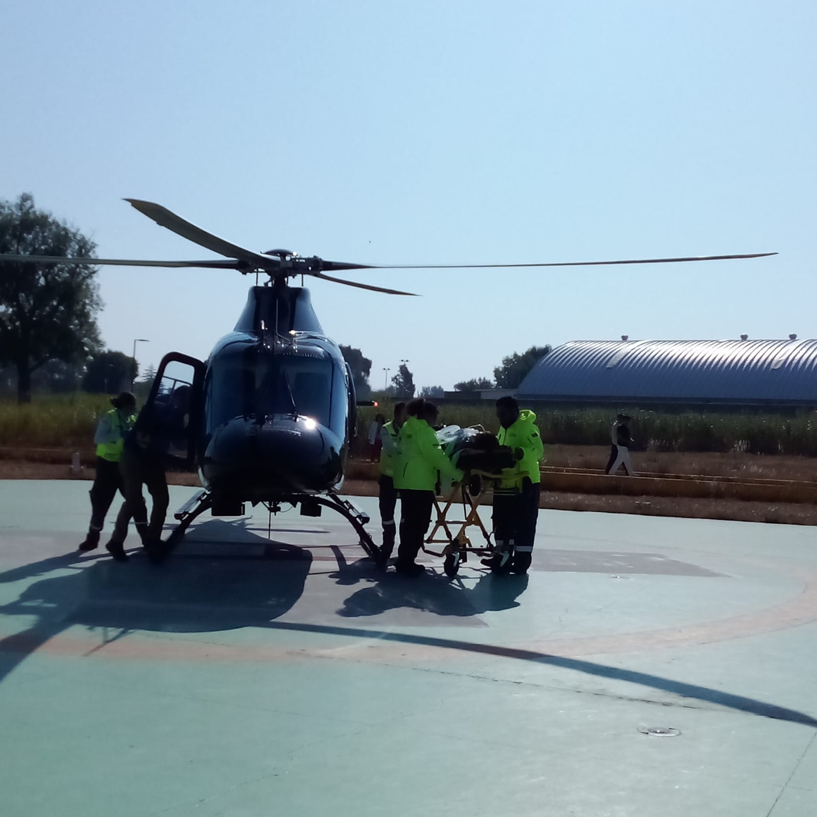 Ambulancia aérea desde Chiautla de Tapia permite atención oportuna a joven embarazada