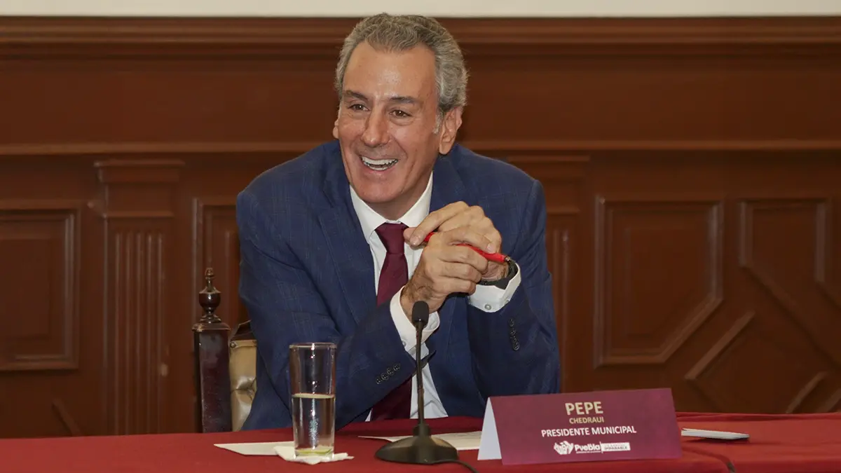 Pepe Chedraui supervisa desde el DGERI, cámaras de vigilancia en la Feria de Puebla