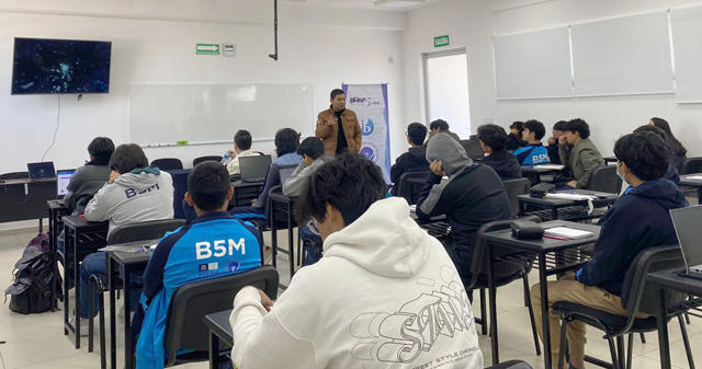 Participa B5M de la BUAP en clase maestra internacional sobre Física de partículas