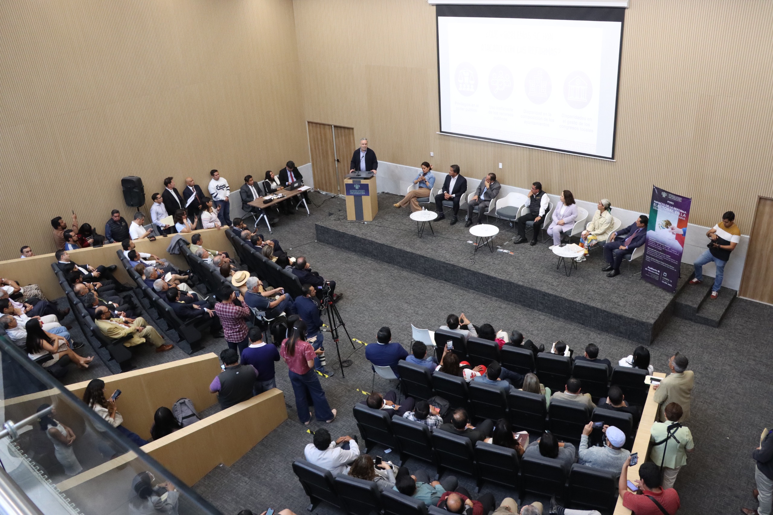 Realizan en el Congreso de Puebla foro para analizar el impacto de la reforma electoral en la democracia