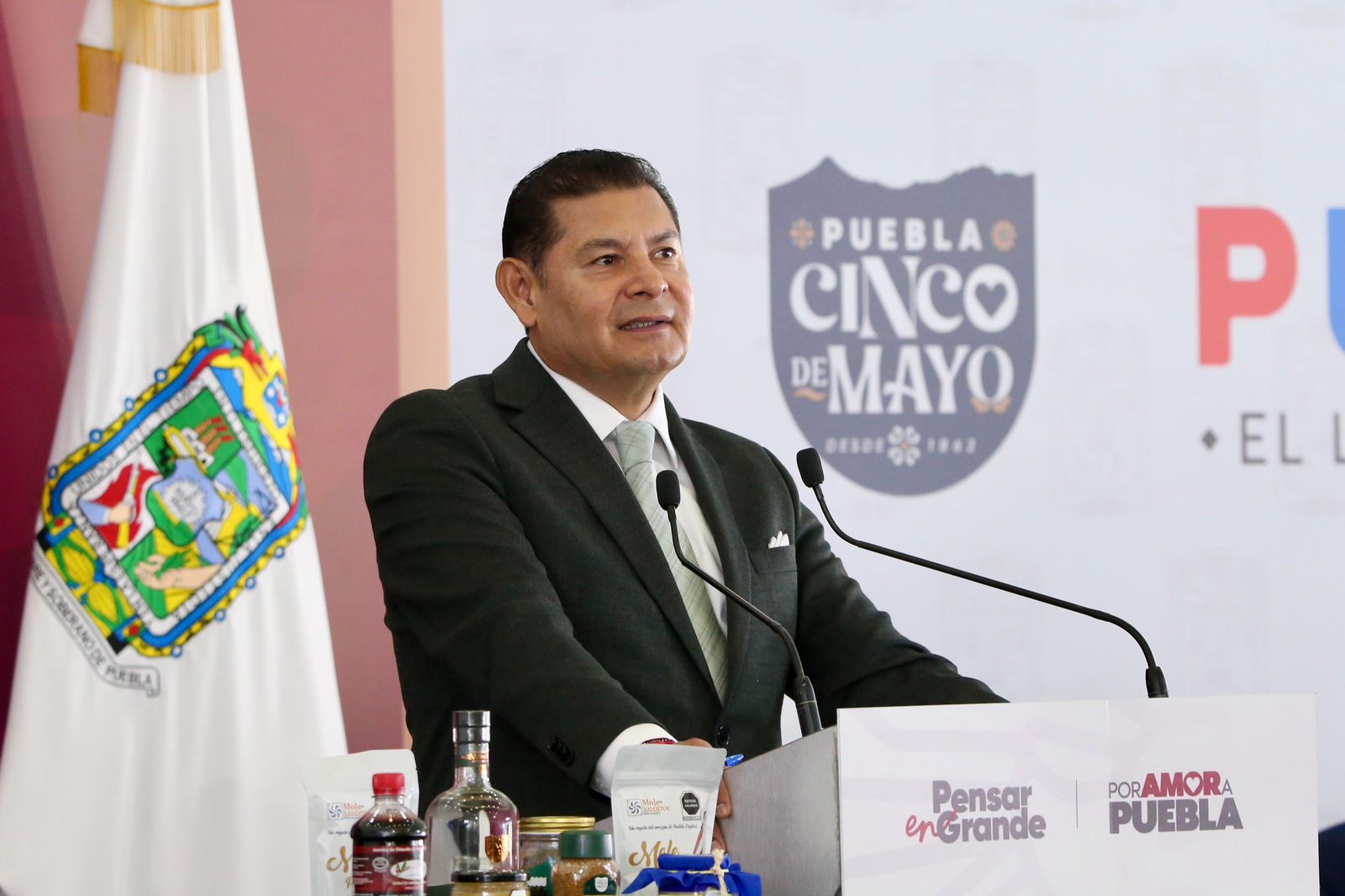 Sistema de transporte por cable, económico, rápido y protege el medio ambiente: Armenta Mier