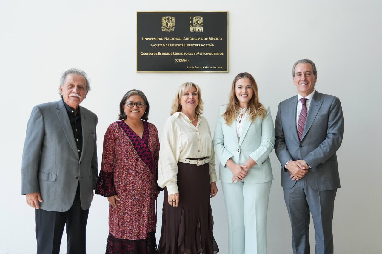 Pepe Chedraui participa en coloquio internacional de la UNAM sobre gobernanza