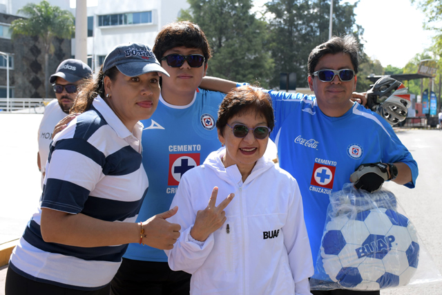 BUAP celebra el Día del Padre con una rodada deportiva en CU