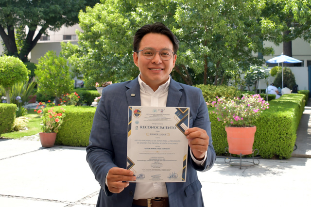 Alumno de la BUAP obtiene primer lugar en el Congreso Nacional de Enfermería Crítica