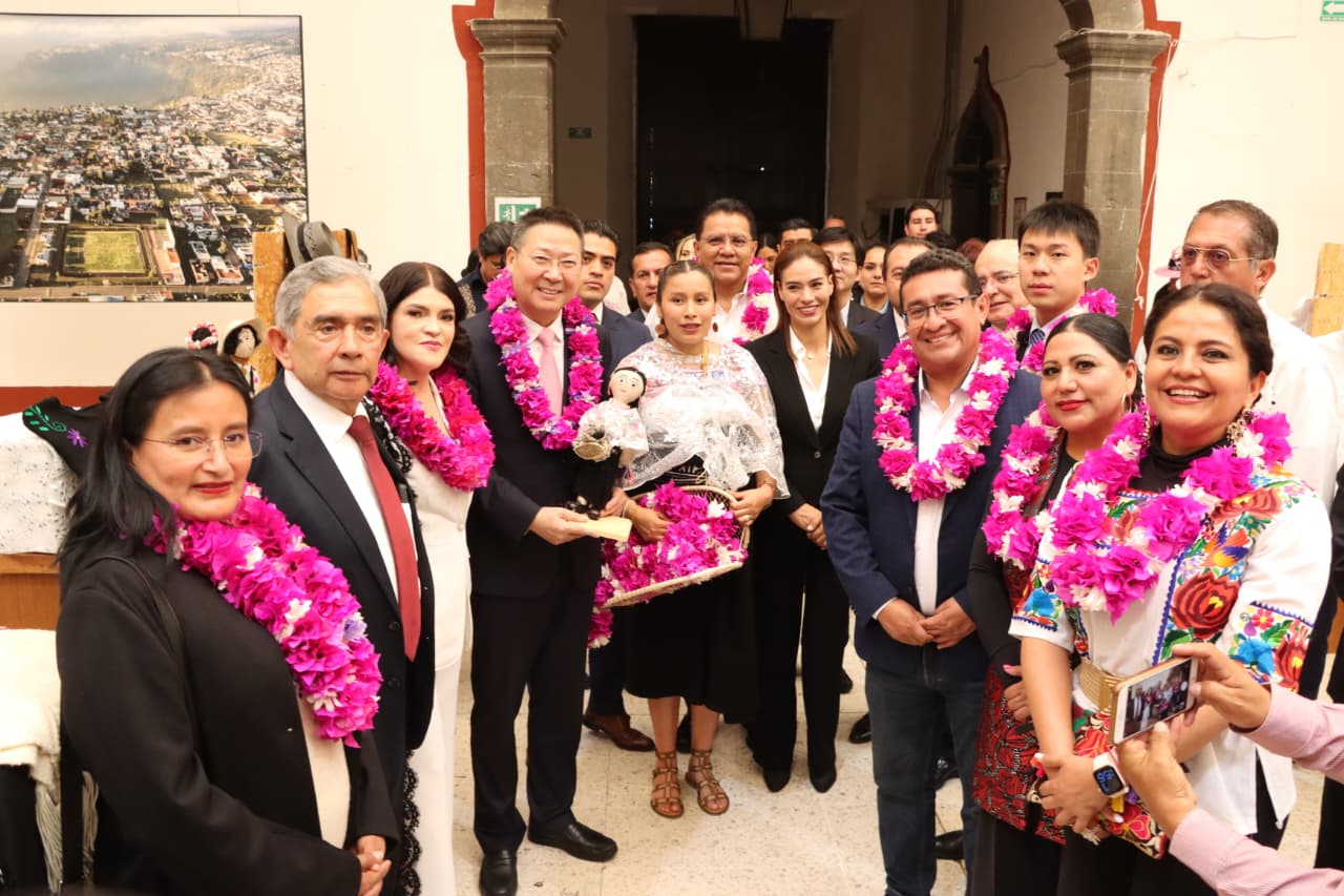 Congreso del Estado y Zacatlán fortalecen hermandad con China