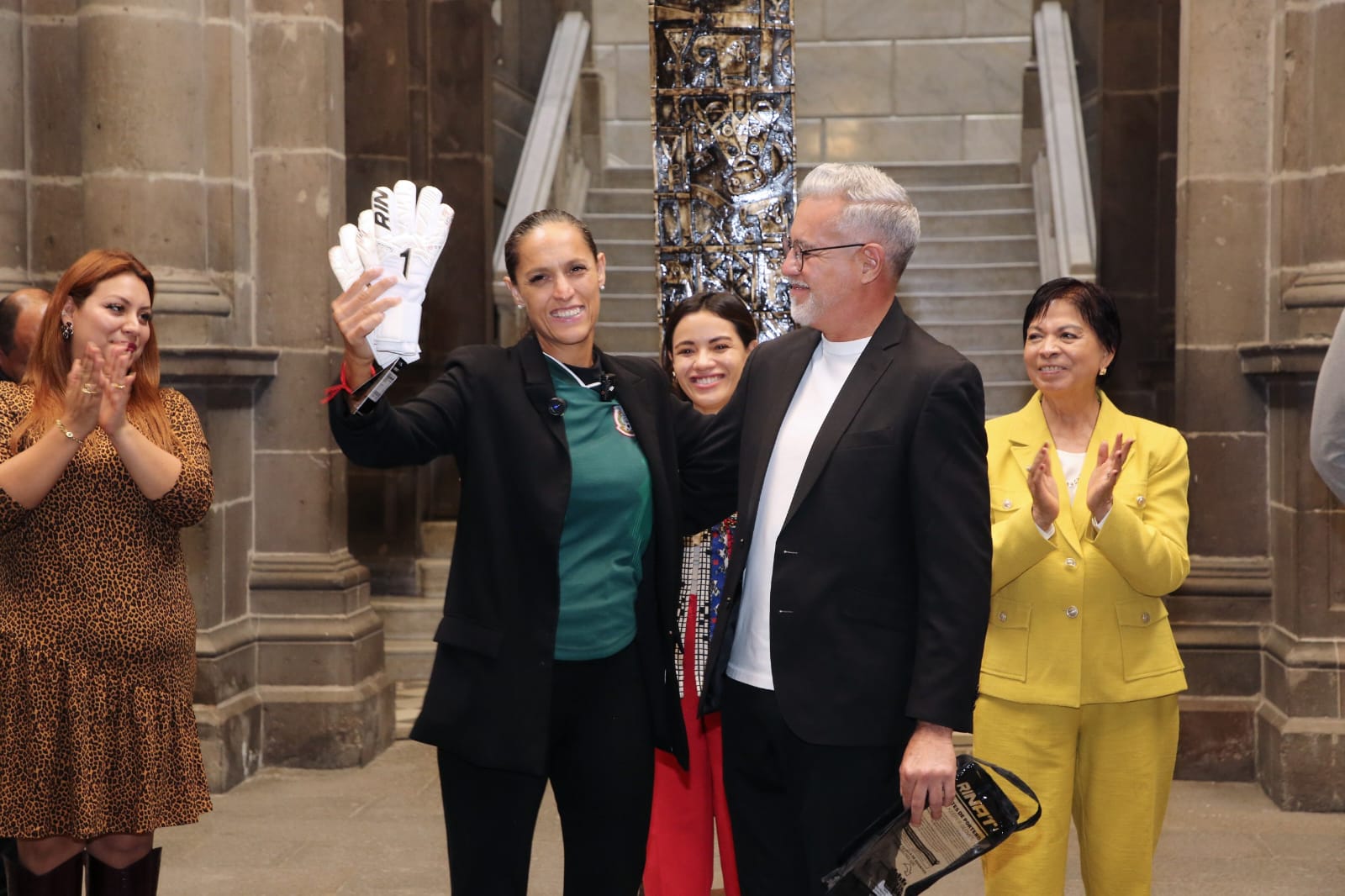 Gobierno de Pepe Chedraui inaugura la exposición “90 minutos: La Pasión del Fútbol