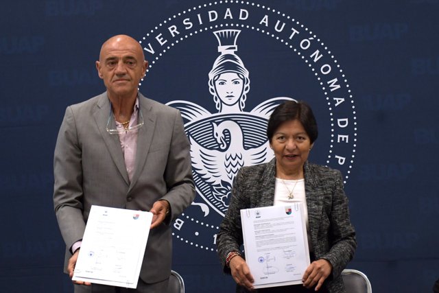 Desarrollo deportivo, BUAP y UDEP firman convenio