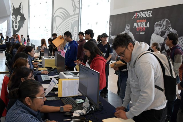 Ingresan 5,600 jóvenes más a la BUAP para el ciclo escolar 2026-2027