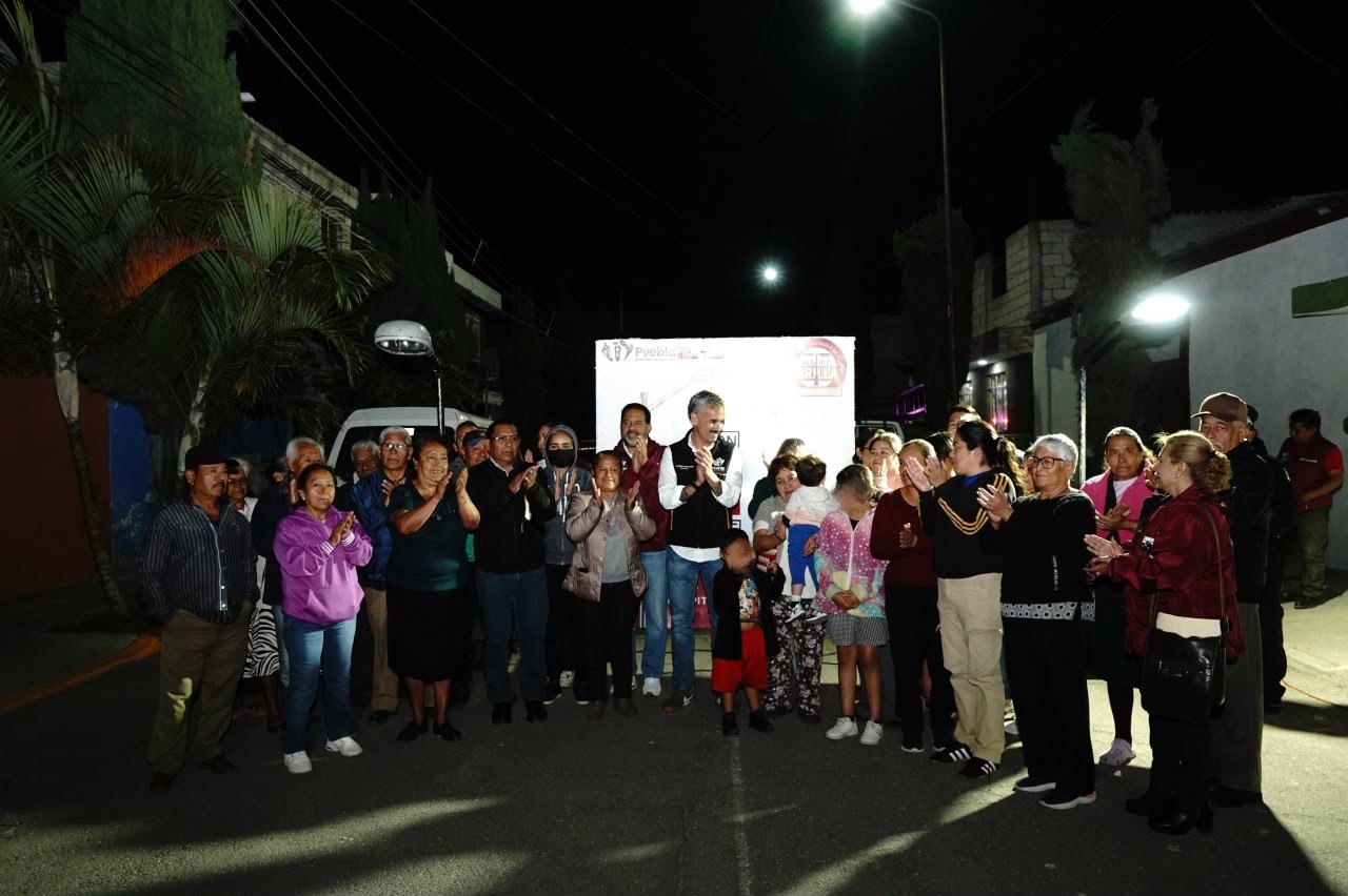 Moderniza Gobierno de Pepe Chedraui 162 luminarias en la colonia Historiadores